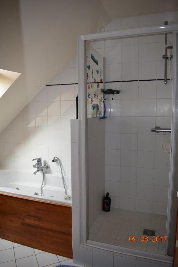 Au Calme Bed & Breakfast Houssay  ภายนอก รูปภาพ